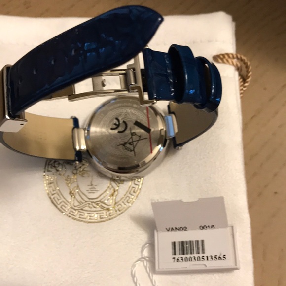 Versace Womens Watch - Picture 9 of 16